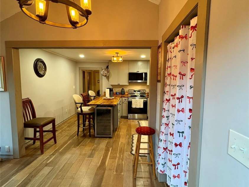 2050 Blowing Rock Boulevard, Lenoir, NC 28645.  MLS# CAR4341437, YatesRealty ID 4398. 