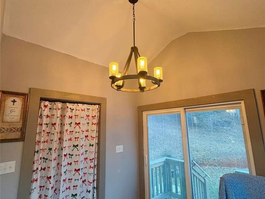 2050 Blowing Rock Boulevard, Lenoir, NC 28645.  MLS# CAR4341437, YatesRealty ID 4398. 