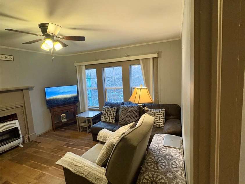 2050 Blowing Rock Boulevard, Lenoir, NC 28645.  MLS# CAR4341437, YatesRealty ID 4398. 