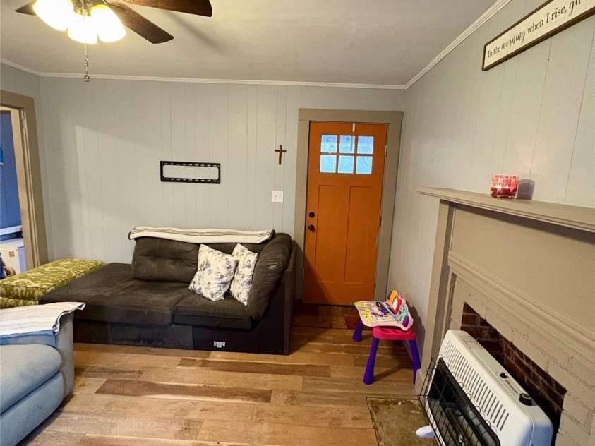 2050 Blowing Rock Boulevard, Lenoir, NC 28645.  MLS# CAR4341437, YatesRealty ID 4398. 