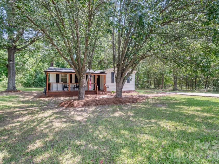 1218 Hammond Carnes Road, Lancaster, SC 29720.  MLS# CAR4413480, YatesRealty ID 43980. 