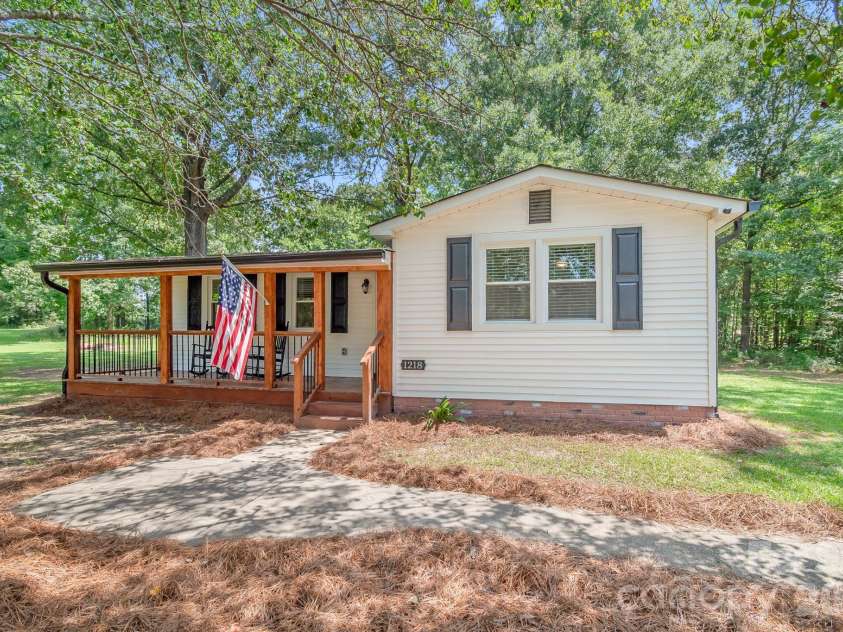 1218 Hammond Carnes Road, Lancaster, SC 29720.  MLS# CAR4413480, YatesRealty ID 43980. 