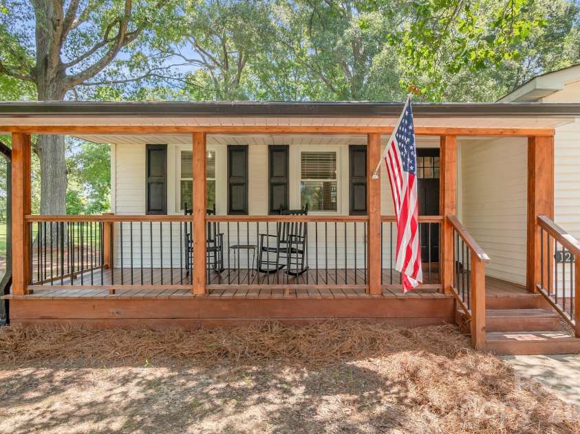 1218 Hammond Carnes Road, Lancaster, SC 29720.  MLS# CAR4413480, YatesRealty ID 43980. 