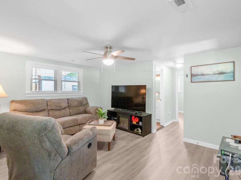 1218 Hammond Carnes Road, Lancaster, SC 29720.  MLS# CAR4413480, YatesRealty ID 43980. 