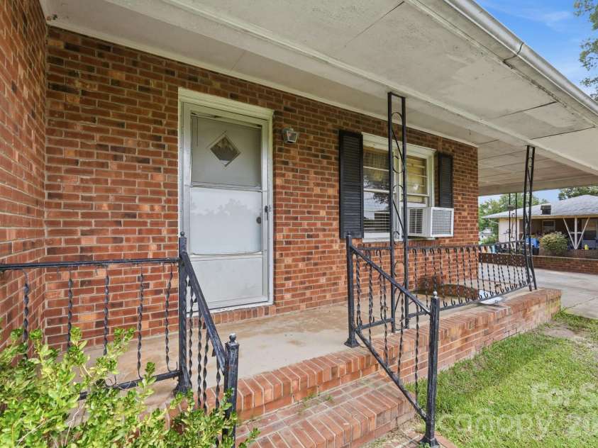 185 Bost Road, China Grove, NC 28023.  MLS# CAR4413805, YatesRealty ID 43981. 