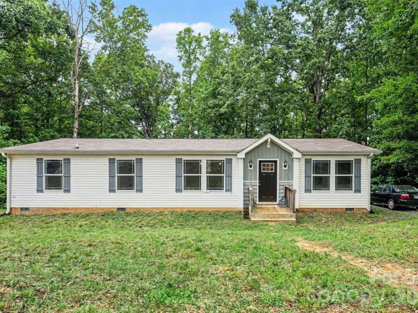 2998 Wilderness Trace, Claremont, NC 28610.  MLS# CAR4413940, YatesRealty ID 43985. Front Exterior