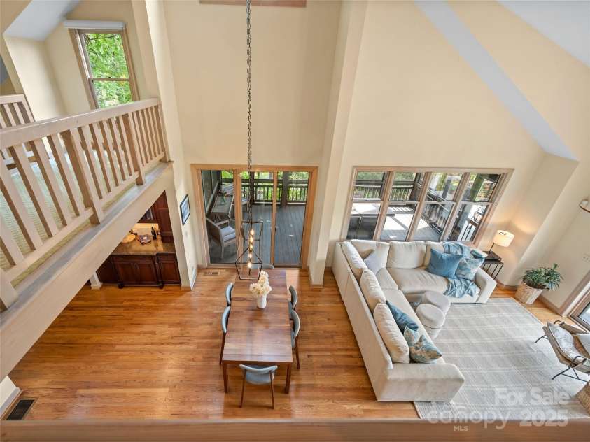 18 Wild Ivy Run, Hendersonville, NC 28739.  MLS# CAR4304370, YatesRealty ID 4399. 