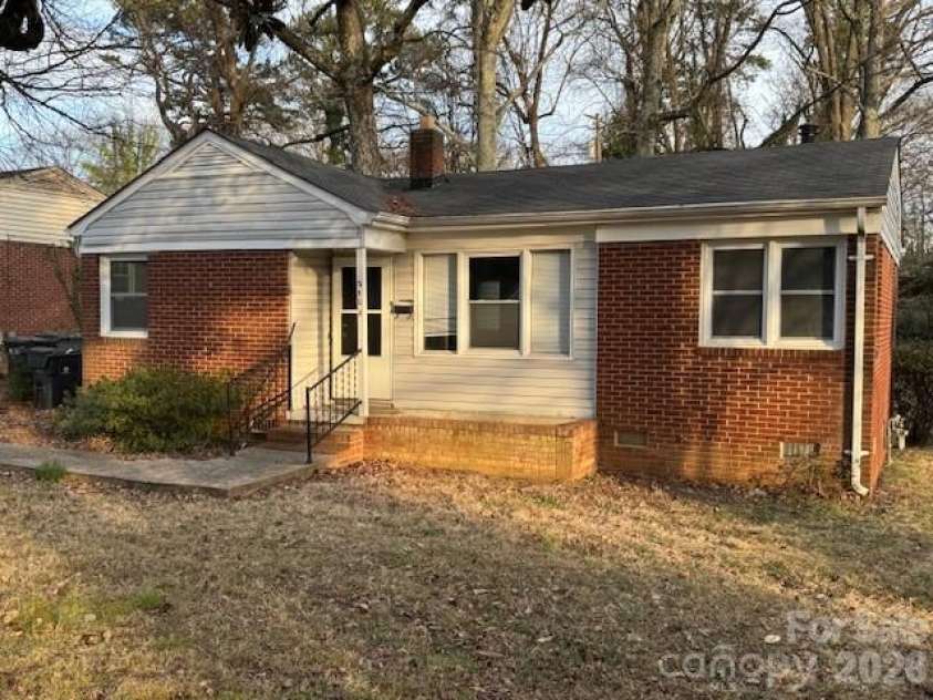 2508 Druid Hills Way, Charlotte, NC 28206.  MLS# CAR4345475, YatesRealty ID 4399. 