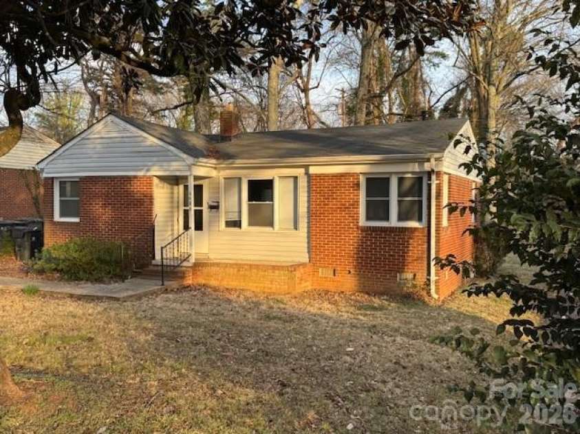 2508 Druid Hills Way, Charlotte, NC 28206.  MLS# CAR4345475, YatesRealty ID 4399. 