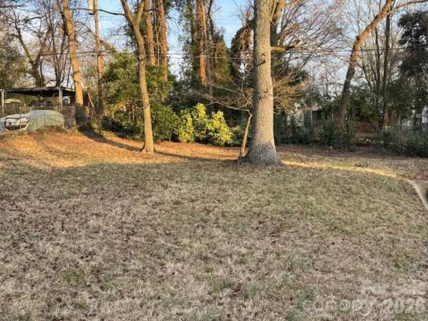 2508 Druid Hills Way, Charlotte, NC 28206.  MLS# CAR4345475, YatesRealty ID 4399. 