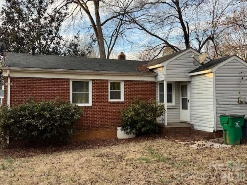2508 Druid Hills Way, Charlotte, NC 28206.  MLS# CAR4345475, YatesRealty ID 4399. 