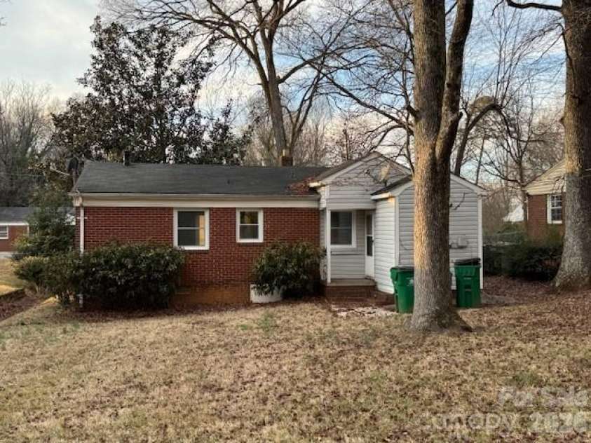 2508 Druid Hills Way, Charlotte, NC 28206.  MLS# CAR4345475, YatesRealty ID 4399. 