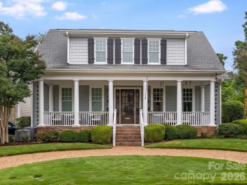 300 Plantation Place, Charlotte, NC 28209.  MLS# CAR4386127, YatesRealty ID 43992. 300 Plantation Place