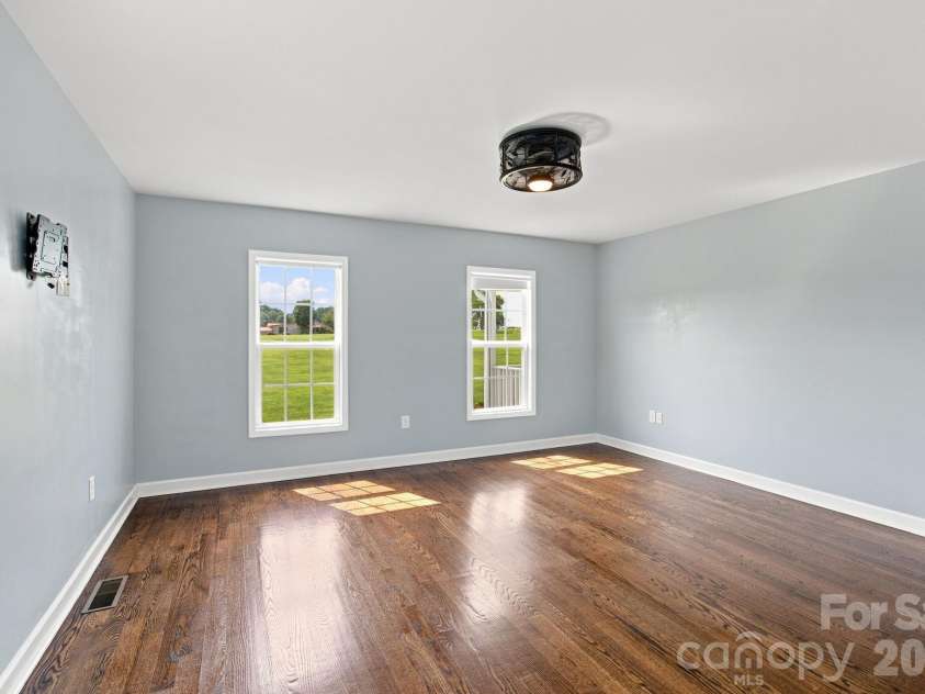 1950 Huckleberry Ridge Road, Hiddenite, NC 28636.  MLS# CAR4413318, YatesRealty ID 43994. 
