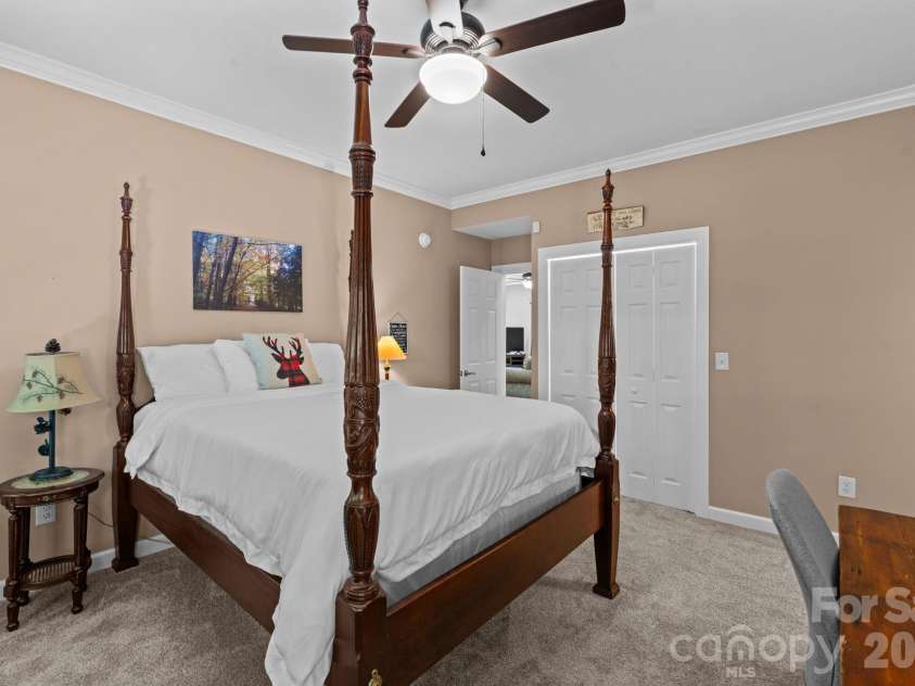 117 Pinnacle Ridge Road, Beech Mountain, NC 28604.  MLS# CAR4390771, YatesRealty ID 43995. Guest bedroom, lower level