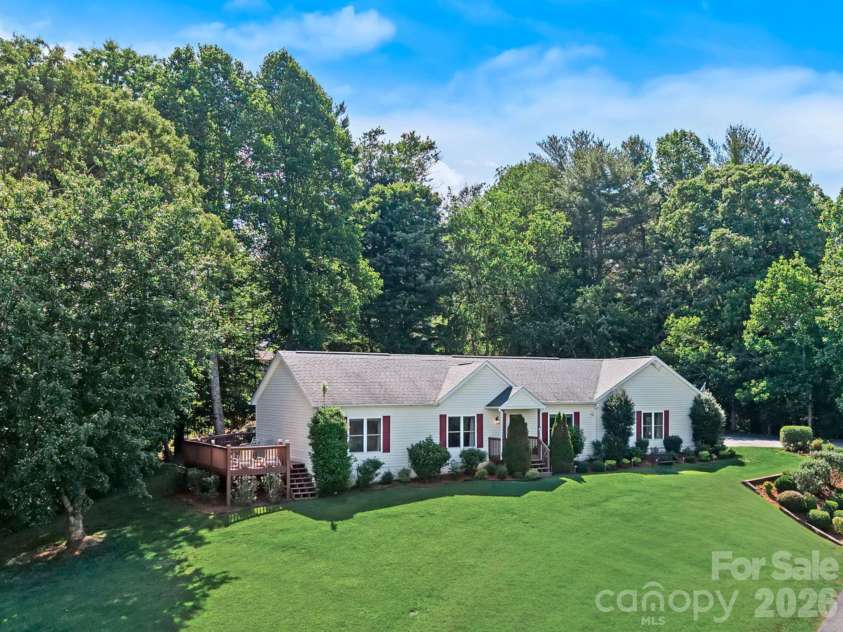 56 Gudger Road, Leicester, NC 28748.  MLS# CAR4389320, YatesRealty ID 43996. 