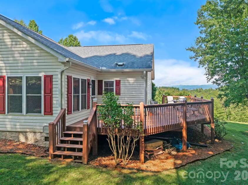 56 Gudger Road, Leicester, NC 28748.  MLS# CAR4389320, YatesRealty ID 43996. 