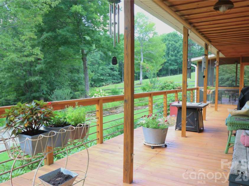 141 Owl Haven Lane, Cedar Mountain, NC 28718.  MLS# CAR4413663, YatesRealty ID 43997. 