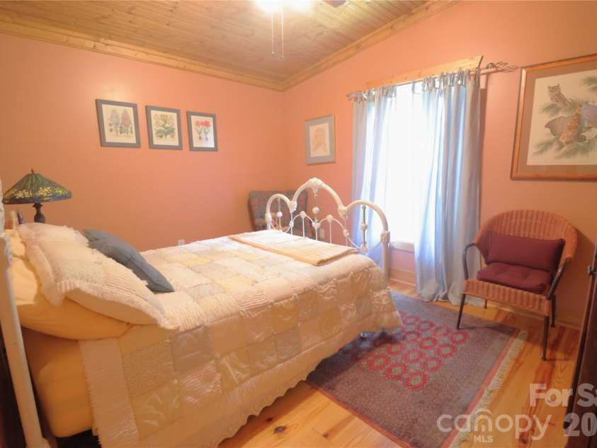 141 Owl Haven Lane, Cedar Mountain, NC 28718.  MLS# CAR4413663, YatesRealty ID 43997. 