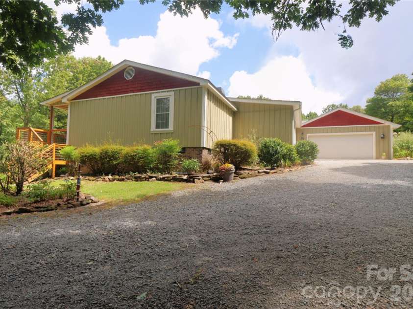 141 Owl Haven Lane, Cedar Mountain, NC 28718.  MLS# CAR4413663, YatesRealty ID 43997. 