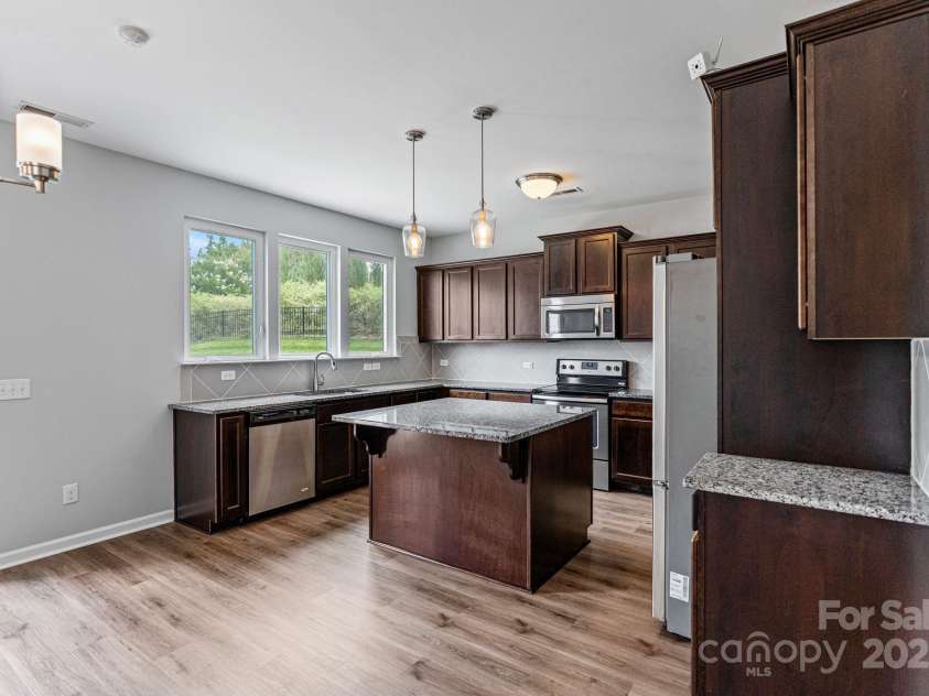 7129 Dove Field Lane, Fort Mill, SC 29707.  MLS# CAR4272873, YatesRealty ID 43998. 