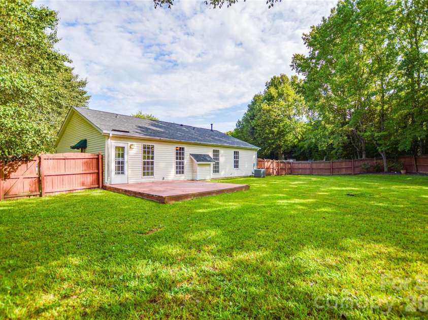 3300 Braefield Drive, Indian Trail, NC 28079.  MLS# CAR4400603, YatesRealty ID 43999. 