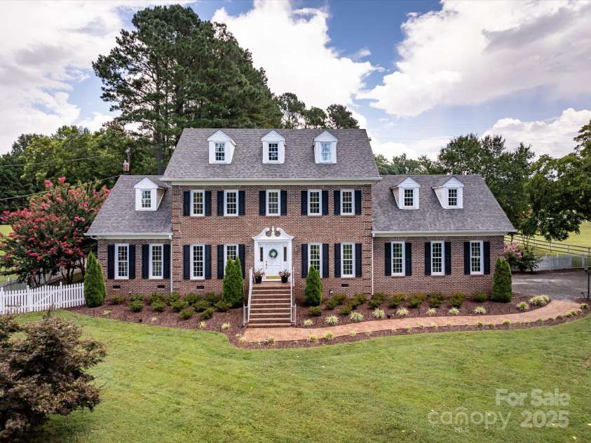 11215 Idlewild Road, Matthews, NC 28105.  MLS# CAR4281881, YatesRealty ID 44. 