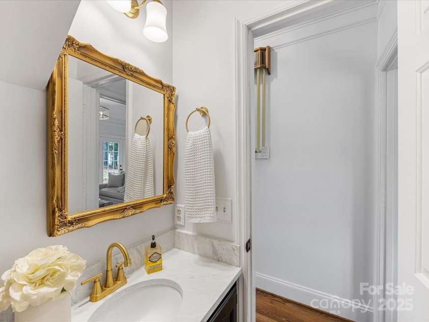 11215 Idlewild Road, Matthews, NC 28105.  MLS# CAR4281881, YatesRealty ID 44. 