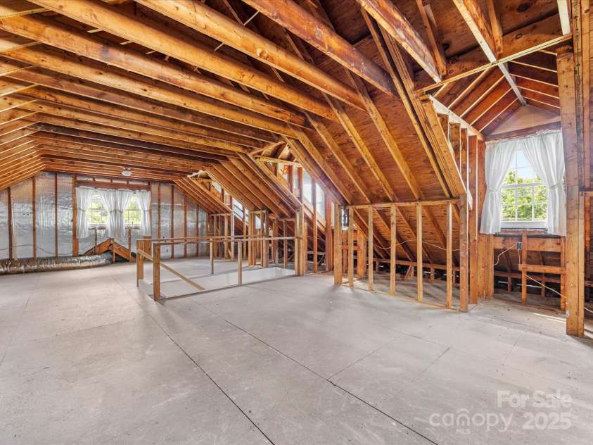 11215 Idlewild Road, Matthews, NC 28105.  MLS# CAR4281881, YatesRealty ID 44. 