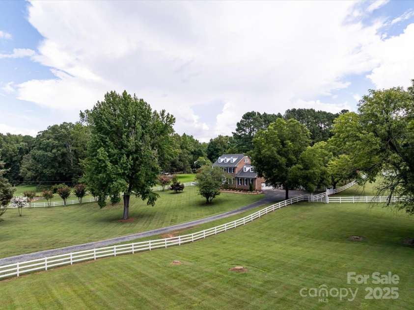 11215 Idlewild Road, Matthews, NC 28105.  MLS# CAR4281881, YatesRealty ID 44. 