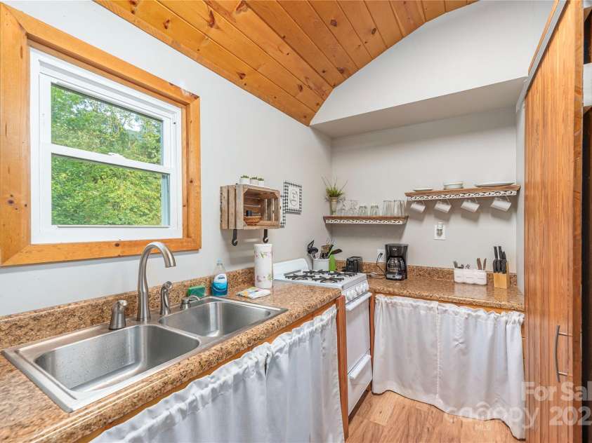 9781 Nc 209 Highway, Hot Springs, NC 28743.  MLS# CAR4300473, YatesRealty ID 44. 