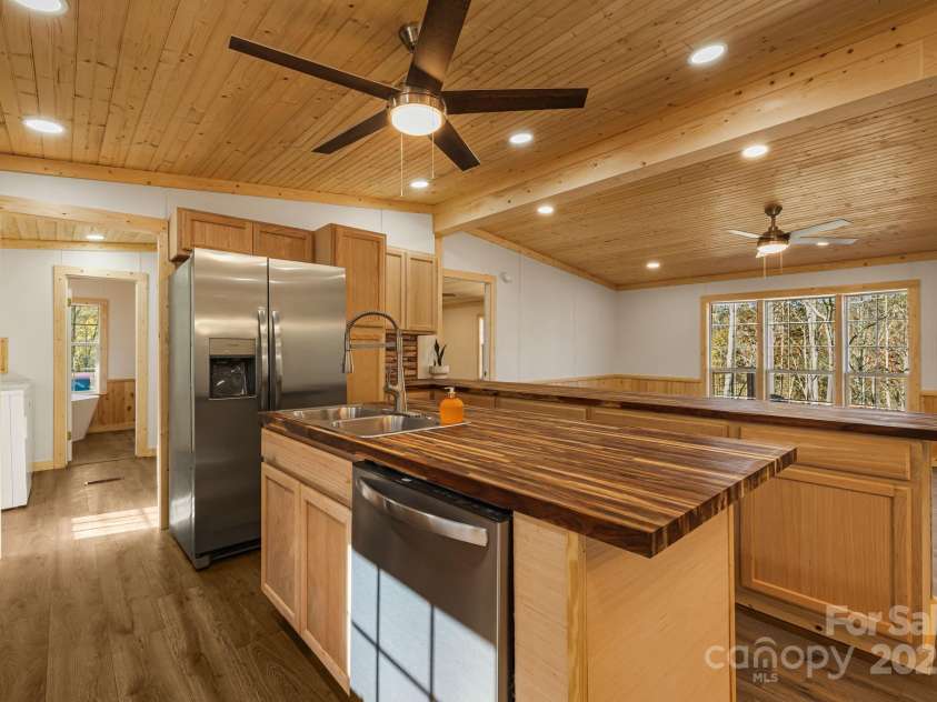 398 Dogwood Drive, Bakersville, NC 28705.  MLS# CAR4321945, YatesRealty ID 440. 