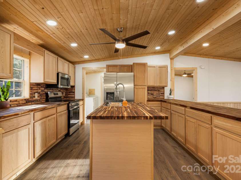 398 Dogwood Drive, Bakersville, NC 28705.  MLS# CAR4321945, YatesRealty ID 440. 