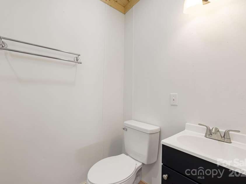 398 Dogwood Drive, Bakersville, NC 28705.  MLS# CAR4321945, YatesRealty ID 440. 