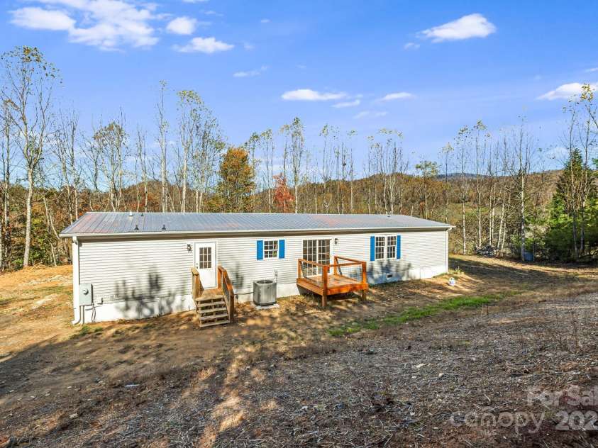 398 Dogwood Drive, Bakersville, NC 28705.  MLS# CAR4321945, YatesRealty ID 440. 