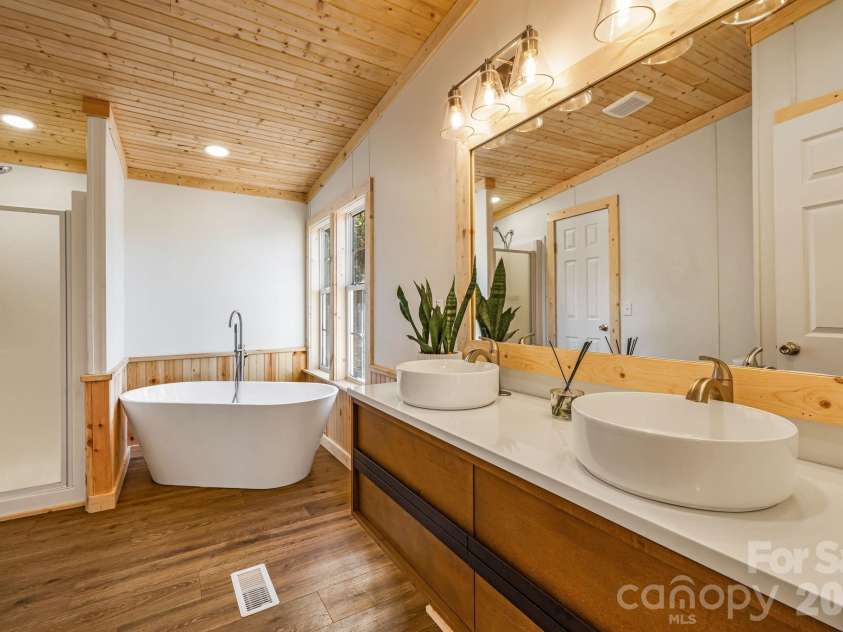 398 Dogwood Drive, Bakersville, NC 28705.  MLS# CAR4376207, YatesRealty ID 440. 