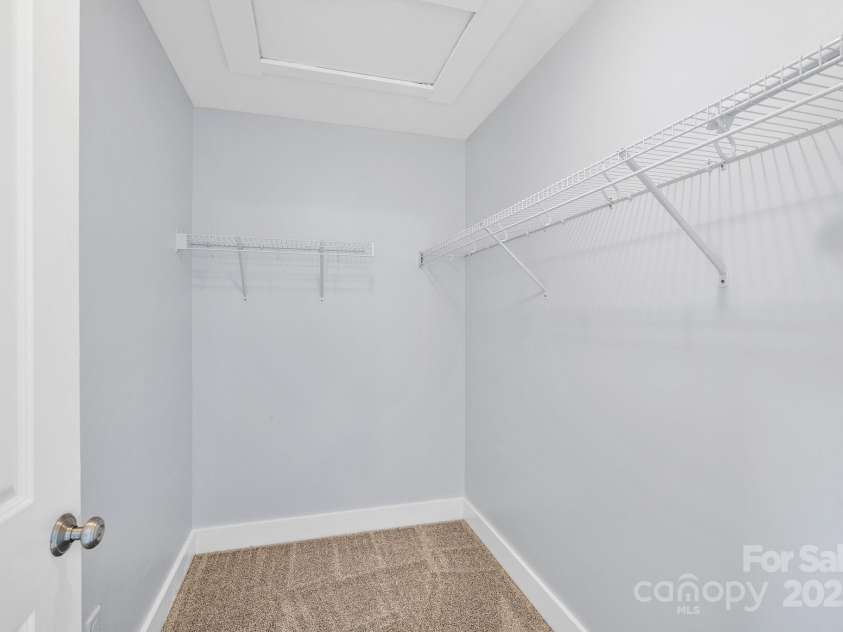 27 Walnut Springs Drive, Asheville, NC 28804.  MLS# CAR4310301, YatesRealty ID 4400. 