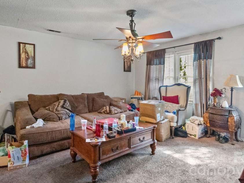 423 Carpenter Street, Gastonia, NC 28054.  MLS# CAR4413065, YatesRealty ID 44000. 