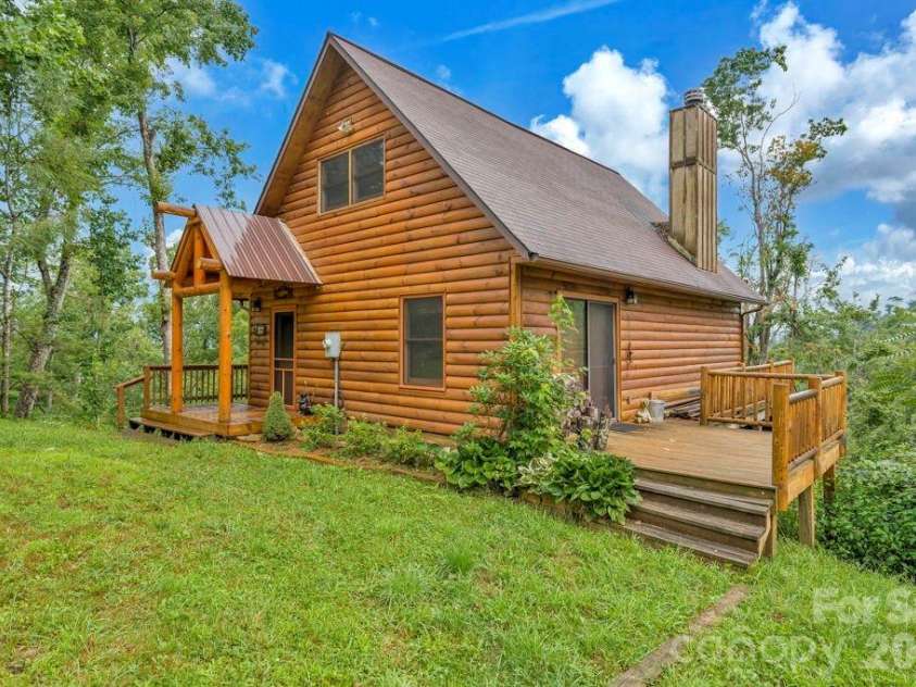 1894 left fork run Road, Bakersville, NC 28705.  MLS# CAR4412441, YatesRealty ID 44001. 