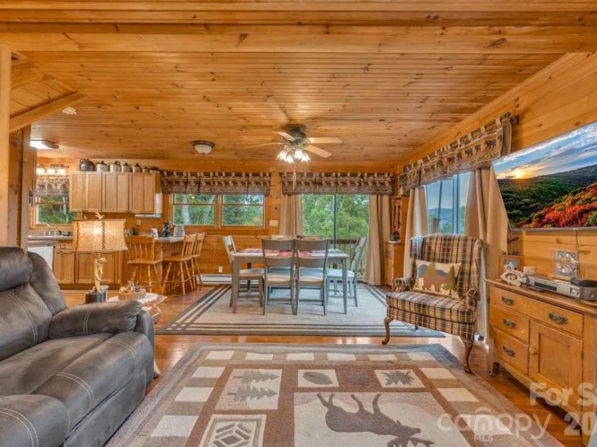 1894 left fork run Road, Bakersville, NC 28705.  MLS# CAR4412441, YatesRealty ID 44001. 