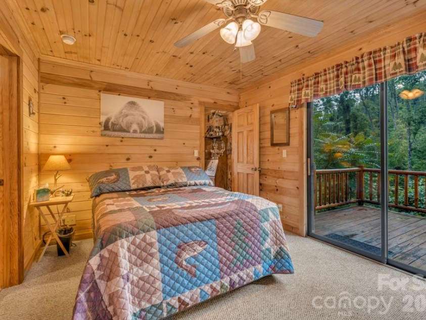 1894 left fork run Road, Bakersville, NC 28705.  MLS# CAR4412441, YatesRealty ID 44001. 