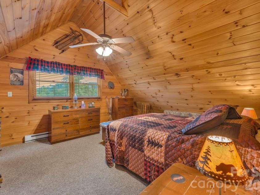 1894 left fork run Road, Bakersville, NC 28705.  MLS# CAR4412441, YatesRealty ID 44001. 