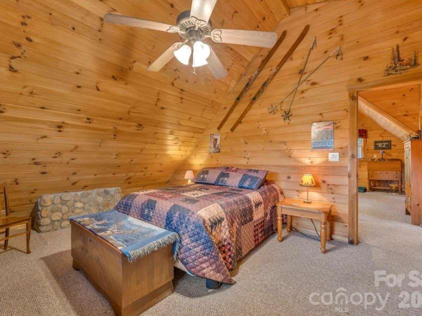 1894 left fork run Road, Bakersville, NC 28705.  MLS# CAR4412441, YatesRealty ID 44001. 
