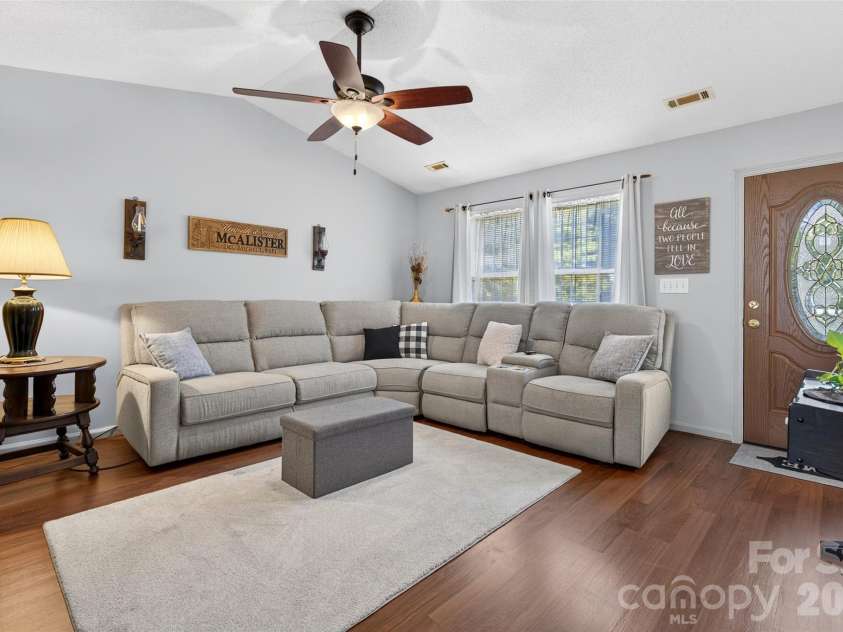1820 Hampshire Drive, Salisbury, NC 28146.  MLS# CAR4413685, YatesRealty ID 44003. 