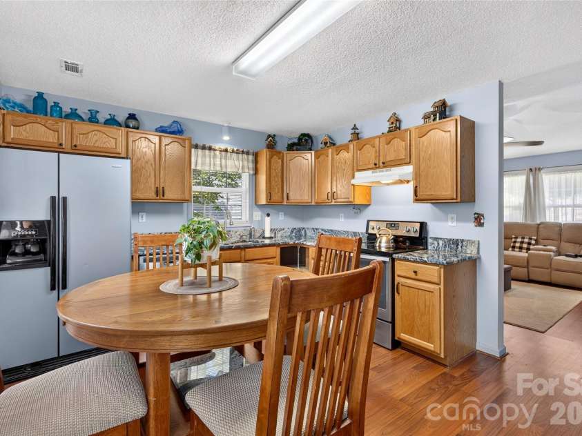 1820 Hampshire Drive, Salisbury, NC 28146.  MLS# CAR4413685, YatesRealty ID 44003. 