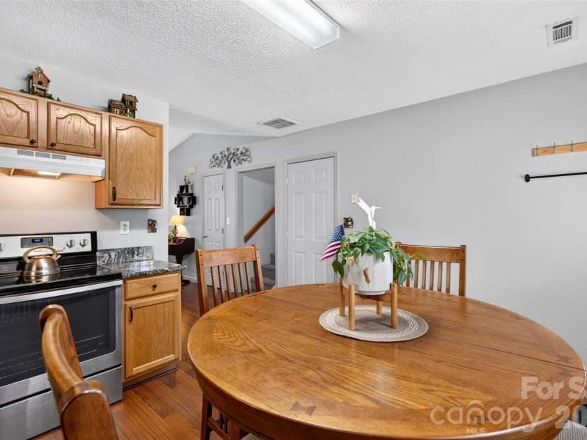 1820 Hampshire Drive, Salisbury, NC 28146.  MLS# CAR4413685, YatesRealty ID 44003. 