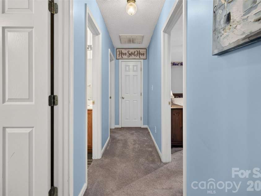 1820 Hampshire Drive, Salisbury, NC 28146.  MLS# CAR4413685, YatesRealty ID 44003. 