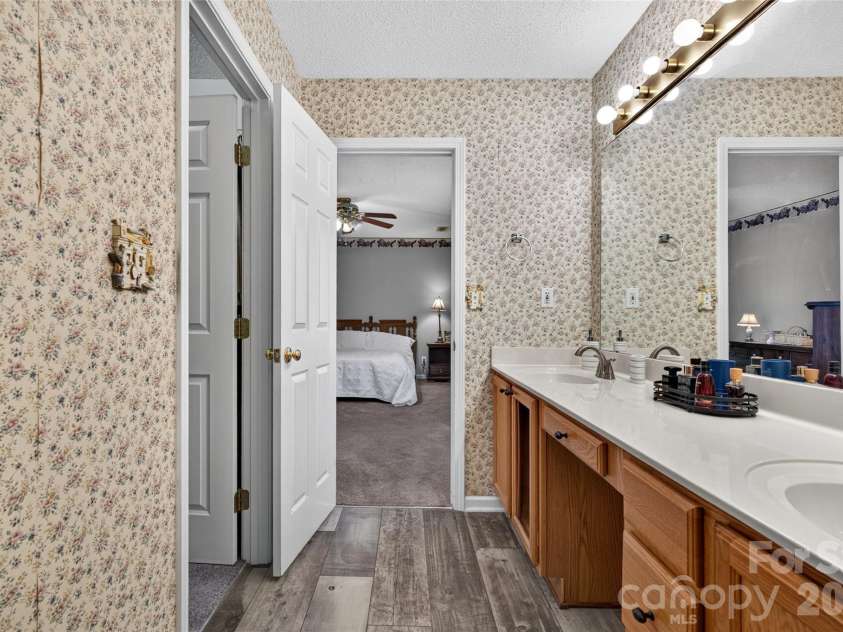 1820 Hampshire Drive, Salisbury, NC 28146.  MLS# CAR4413685, YatesRealty ID 44003. 