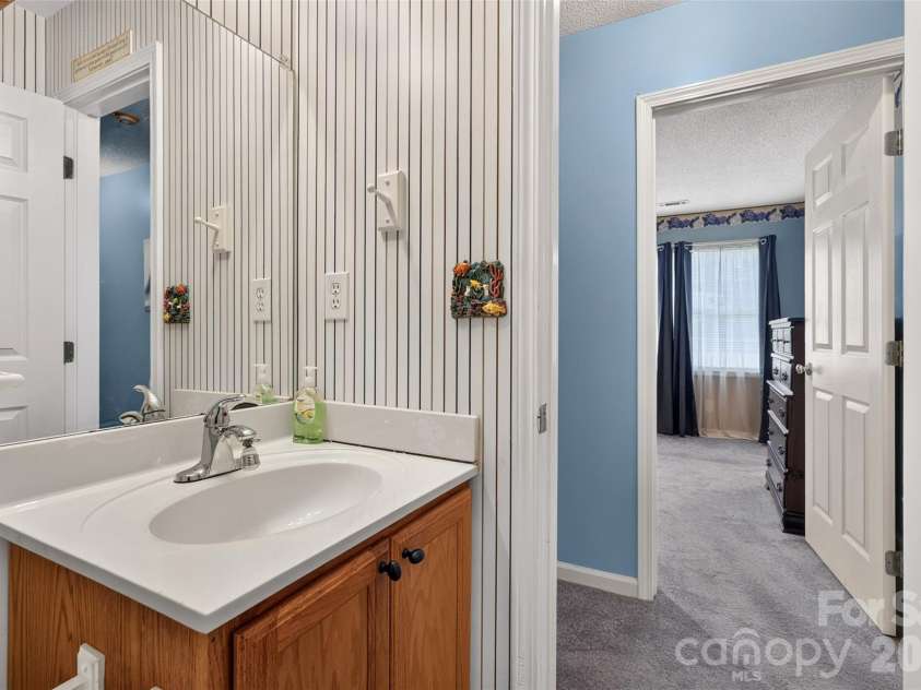 1820 Hampshire Drive, Salisbury, NC 28146.  MLS# CAR4413685, YatesRealty ID 44003. 