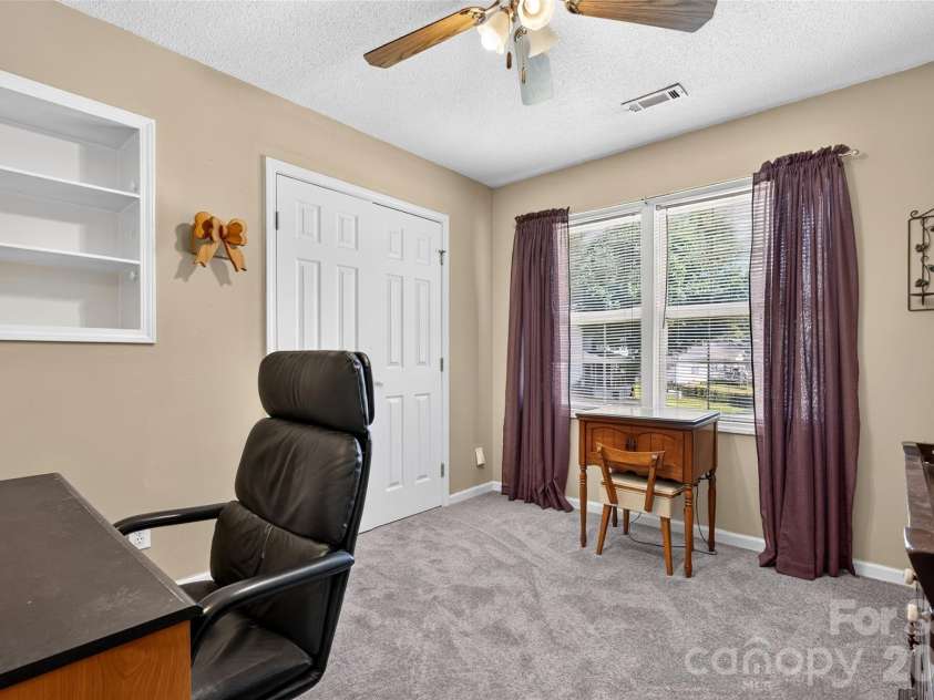 1820 Hampshire Drive, Salisbury, NC 28146.  MLS# CAR4413685, YatesRealty ID 44003. 
